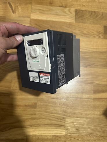 12v 220v dönüştürücü: Schneider invertor,1,5 kw gücünde — 3