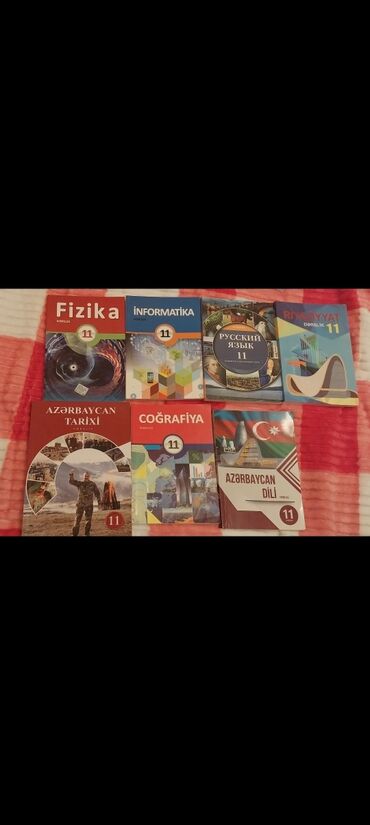 Digər məktəb dərslikləri: Her biri 3 AZN Azerbaycan tarixi 4 AZN