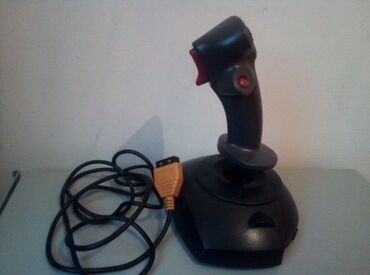 volan za pc: Joysticks

*GENIUS FIGHT 2000 F-16