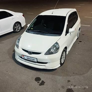 Продажа авто: Honda Fit: 2003 г., 1.3 л, Вариатор, Бензин, Хэтчбэк — 2