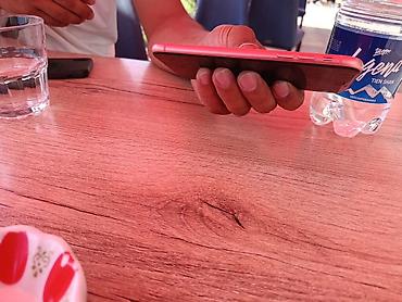 iphone xр: IPhone XR, цвет Coral (оранжево‑розовый) - Корпус: стекло/алюминий — 2