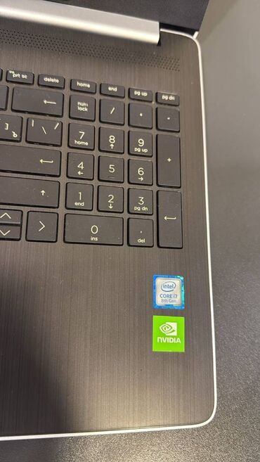 Kompüter ehtiyyat hissələri: HP notbuk Ram 8gb Yaddaş 300gb Windows 10 pro Səliqəli işlənib
