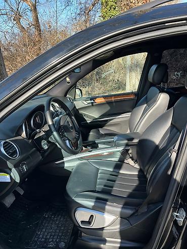 Mercedes-Benz: Mercedes-Benz M-Class (W164) krossover/SUV - Kuzov: qara rəng, 5 — 8