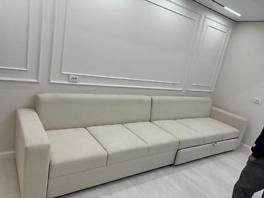 sofa: Прямой мягкий диван с большим спальным местом и нишами для хранения — 5