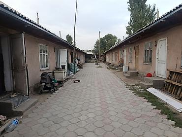 Продажа домов: 6 комнат и более, 200 м², 6 соток, Бишкек, ул. Московская / Ибраимова Собственник — 2