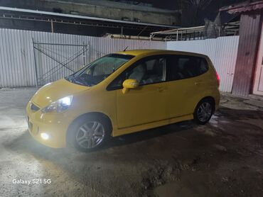 Honda: Honda Jazz: 1.5 л, Механика, Бензин, Хэтчбэк
