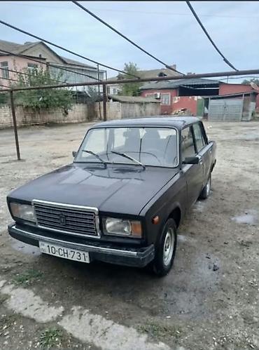 vita oturacaqları: VAZ (LADA) 2107: 1.6 l | 1995 il 360000 km Sedan — 6