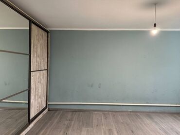сниму дом на длительный срок: 90 м², 3 комнаты, Парковка, Забор, огорожен