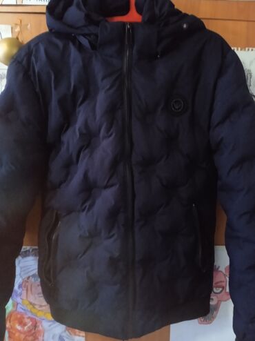 muzhskie dzhinsy armani j21: Куртка фирмы Армани. в идеальном состоянии. носили пару. очень теплая