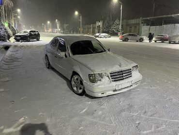 на мерс 124: Mercedes-Benz 320: 1994 г., 3.2 л, Автомат, Бензин, Седан