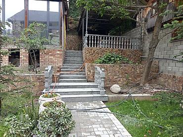 Бетонные еврозаборы: Гранитные перила с балясинами – это стильное и прочное решение для — 3