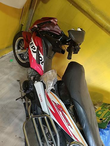 suktur: Məhsul: Sky 49 “Sport” dizaynlı skuter/moped Xüsusiyyətlər: - — 1