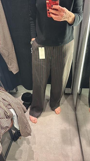 Mokasin və loferlər: Moschino üslubunda parlaq printli unisex krossovkalar - Ölçü: EU 38 — 3