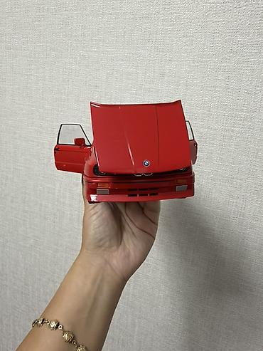 model masin: BMW, 1988 il, 1:18, Dəmir — 2