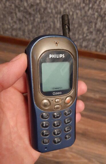 philips xenium 99g: Philips W9588, < 2 GB Memory Capacity, rəng - Göy, Qırıq, Düyməli