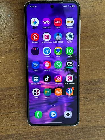 note 13 pro plus: Samsung Z Flip, Б/у, 512 ГБ, цвет - Золотой — 4