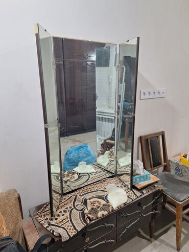 Спальные гарнитуры: Спальный гарнитур, Б/у, Односпальная кровать, Шкаф, Трюмо, Россия, Дерево, Самовывоз, цвет - Коричневый — 3