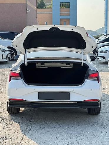 Продажа авто: Hyundai Avante: 2021 г., 1.6 л, Автомат, Гибрид, Седан — 6
