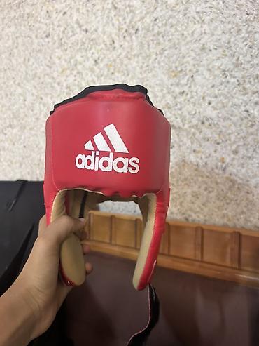 tikis aparati: Məhsul: Boks/MMA qoruyucu dəsti Tərkibi: - Adidas baş qoruyucusu – — 1