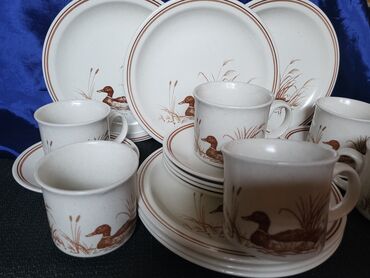 Kuhinjski setovi: Servis nov engleski Churchill za poslastice,kafu,caj iz 70ih. Servis na lalafo.rs — 3 Kuhinjski setovi: Servis nov engleski Churchill za poslastice,kafu,caj iz 70ih. Servis — 3