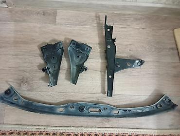 Другие аксессуары для шин, дисков и колес: Prado 150 Фары -20000сом за шт Решетка-3000сом Железки -1000сом за шт — 3