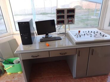 Beton qarışdıranlar: Hazır işlək vəziyyətdə beton zavod satılır. Saatda 250 kub beton — 11