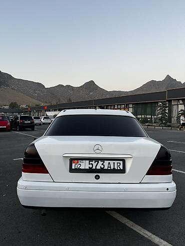 решетка радиатора w201: Mercedes-Benz C-Class: 1993 г., Механика, Седан — 4