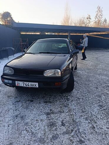 на гольф: Volkswagen Golf: 1993 г., 1.6 л, Механика, Бензин