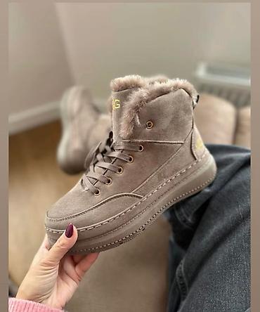 obuca sombor: Ugg čizmice tople NOVO Novo Brojevi 36 do 41 fb Moja Kupovina 1 — 2