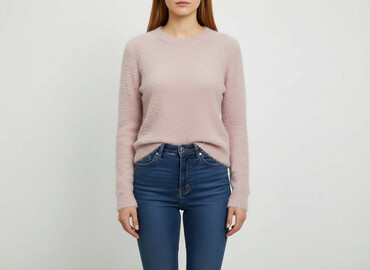Swetry: Sweter damski, rozmiar M