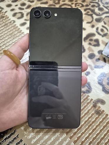 z flip 2: Samsung S8530 Wave II, rəng - Qara, Simsiz şarj — 2