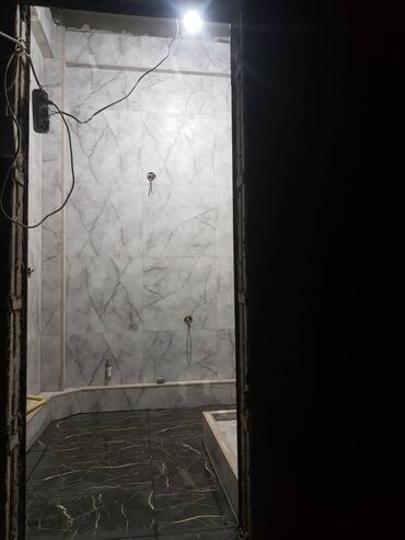 срочная продажа квартир в бишкеке без посредников: 1 комната, 40 м², 2 этаж, Евроремонт