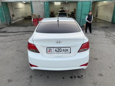 колодка тормозная передняя: Hyundai Solaris: 2015 г., 1.6 л, Автомат, Бензин, Седан