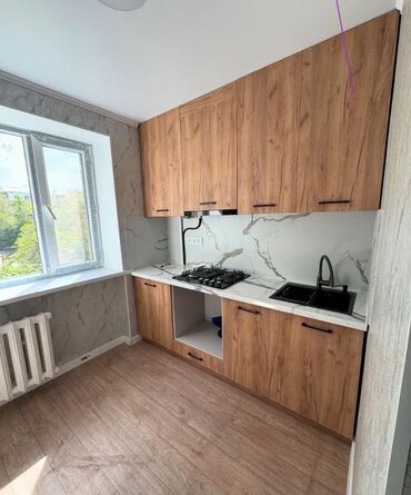 Продажа квартир: 1 комната, 33 м², Индивидуалка, 3 этаж, Евроремонт