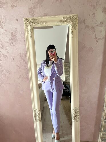 zara kozne pantalone: M (EU 38), Poliester, Jednobojni, bоја - Lila
