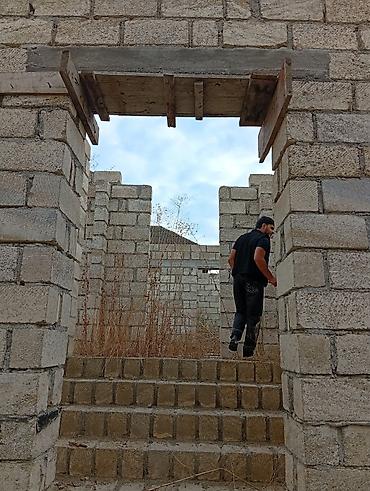 lokbatanda ev satisi: 4 otaqlı, 4 kv. m, Kredit yoxdur, Təmirsiz — 8