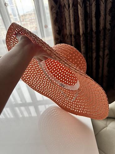 Baş geyimləri: Geniş kənarlı yay papağı – narıncı rəng. - Material: toxunma — 4