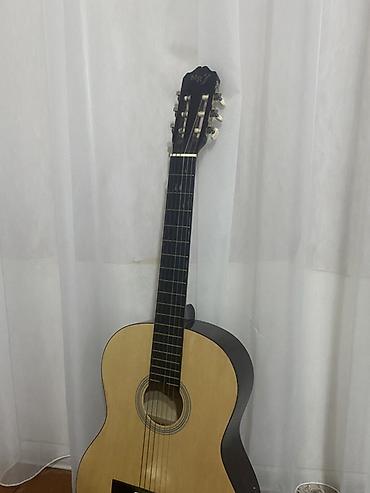 electro gitar: Klassik akustik gitara – MRJ brendi - Korpus: təbii ağac rəngli — 2
