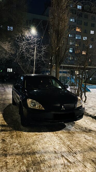 Mitsubishi: Mitsubishi Lancer: 2005 г., 1.6 л, Механика, Бензин, Седан