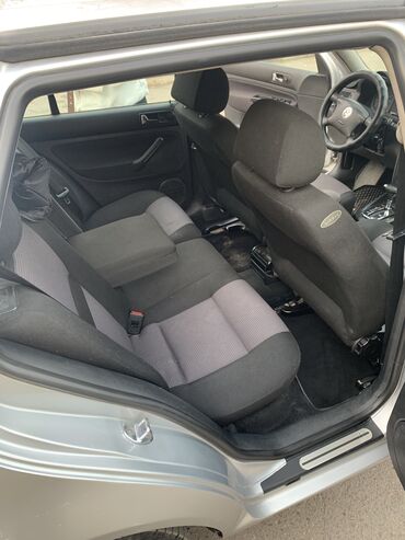 Volkswagen: Volkswagen Golf: 2000 г., 1.6 л, Автомат, Бензин, Хэтчбэк — 14