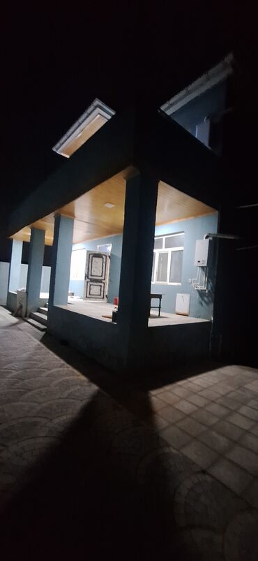 Pilləkən məhəccərləri: Obyekt: İki mərtəbəli fərdi yawayiw evi kiraye verilir Təsvir: - — 7