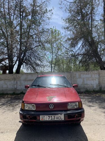 Volkswagen: Volkswagen Passat: 1989 г., 1.8 л, Механика, Бензин, Универсал