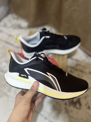 air force 1: Мужские кроссовки, 41, Новый, цвет - Черный, Самовывоз