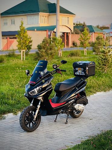 lt 46: Продается скутер Макси В идеальном состоянии, В комплект входит — 2