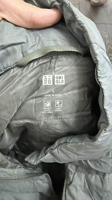 куртка уникло: Легкая мужская куртка Uniqlo - Размер: L (указан на ярлыке) - Цвет — 2