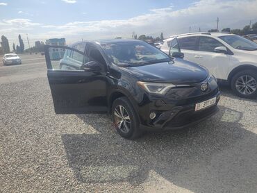 сиденье для авто: Toyota RAV4: 2018 г., 2.5 л, Автомат, Бензин, Кроссовер