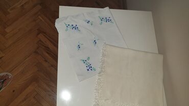 Posteljina: PAKOVANJE MANJIH STOLJNJAKA ZA 1 CENU IZ ANTIKVARNICE na lalafo.rs — 2 Posteljina: PAKOVANJE MANJIH STOLJNJAKA ZA 1 CENU IZ ANTIKVARNICE — 2