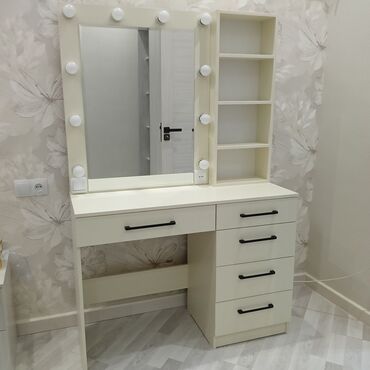 столик для кровати: Yeni, Termolar, Laminat, Kredit var, Şəhərdaxili pulsuz çatdırılma