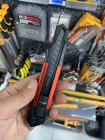 Ремонтно-монтажные ножи: Канцелярский/строительный нож Oskar Tools с выдвижным лезвием - — 1