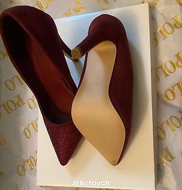 xonca bezemek: Qiymət 8 manatdır - Brend: Laboatin - Ayaqqabı Tipi: Stiletto - Rəng — 2